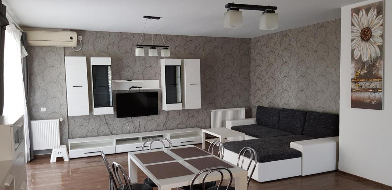 Apartament Lux Albert โอลิมป์ ภายนอก รูปภาพ